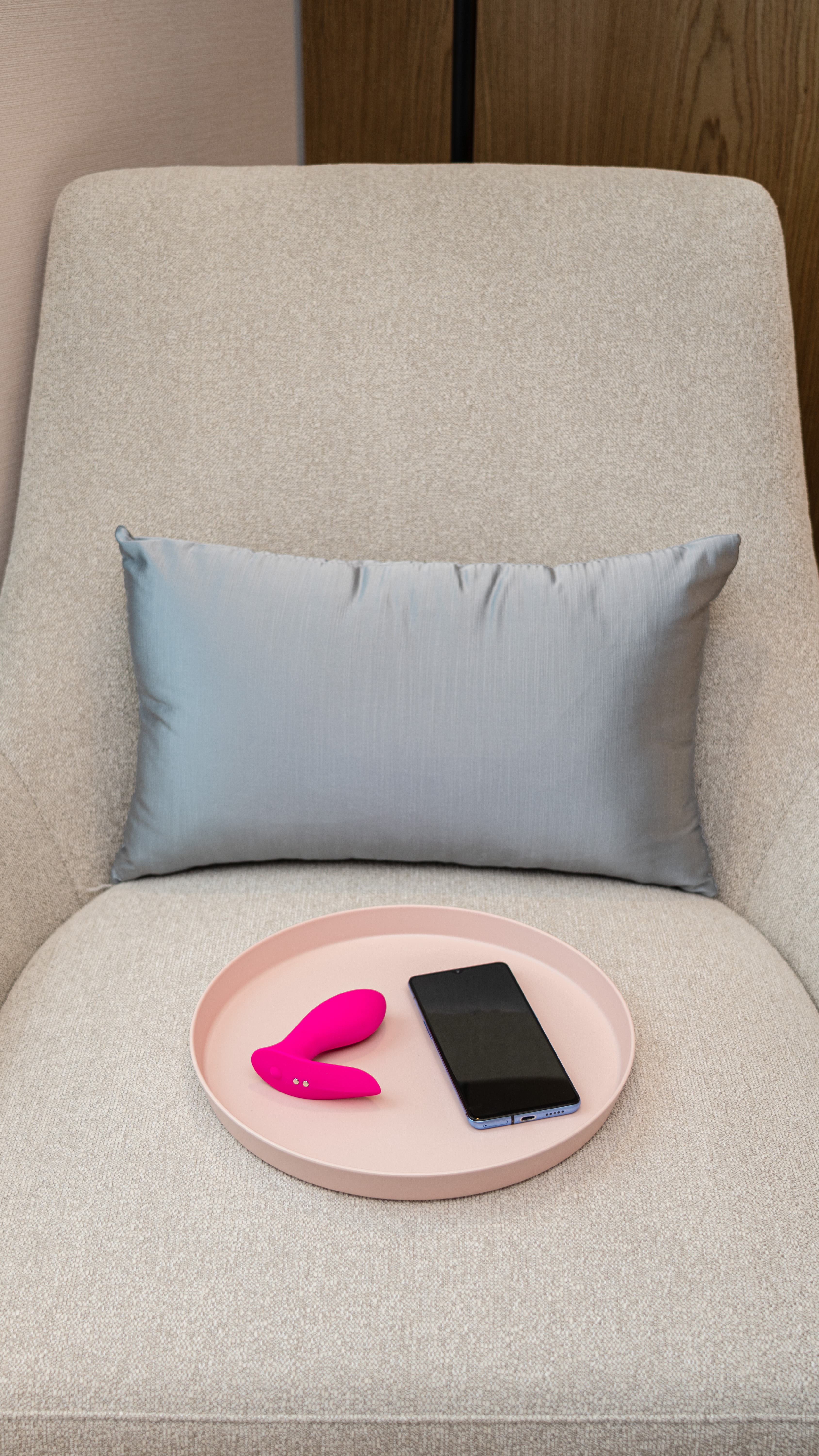 Вибромассажер LOVENSE Flexer для трусиков, розовый