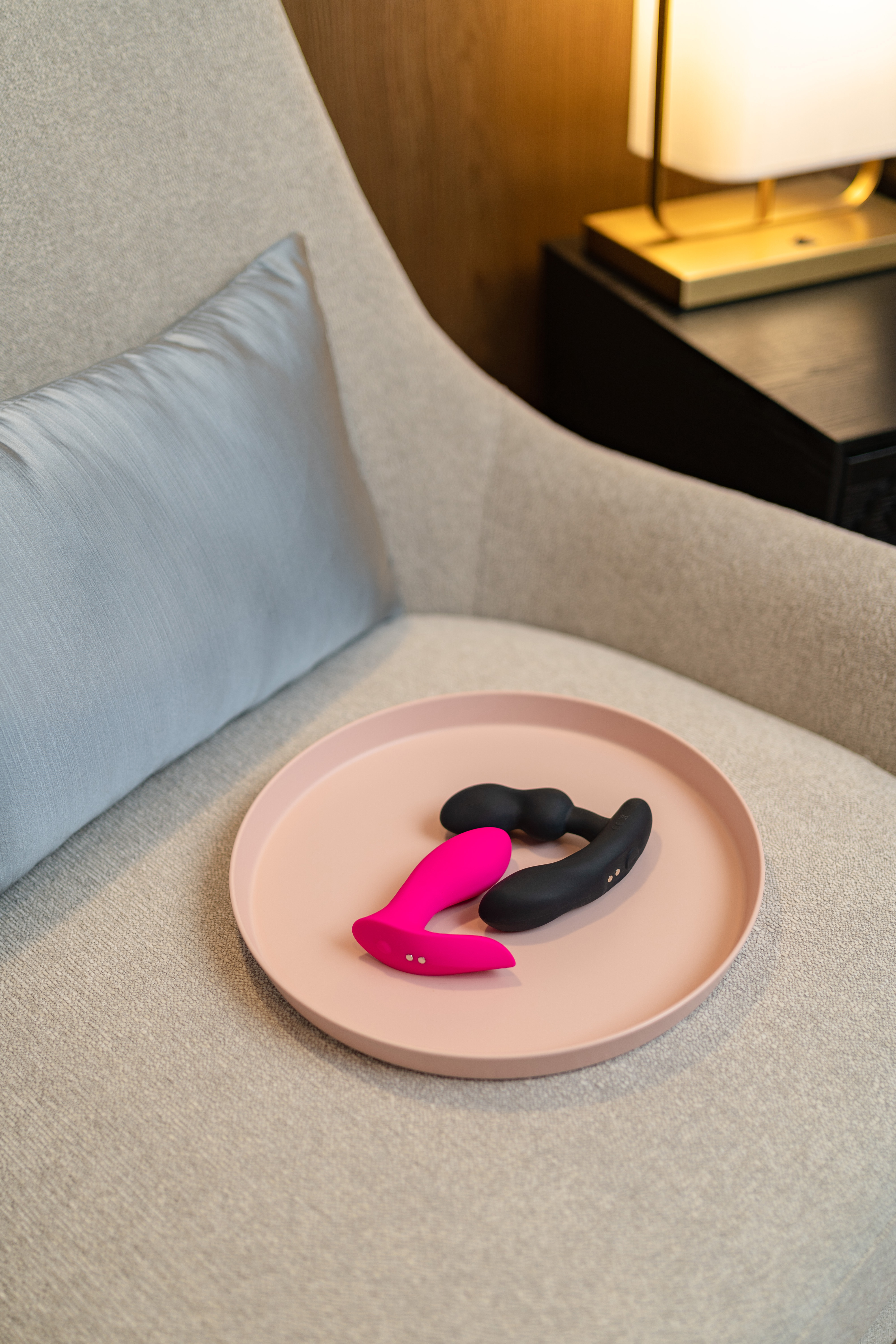 Вибромассажер LOVENSE Flexer для трусиков, розовый