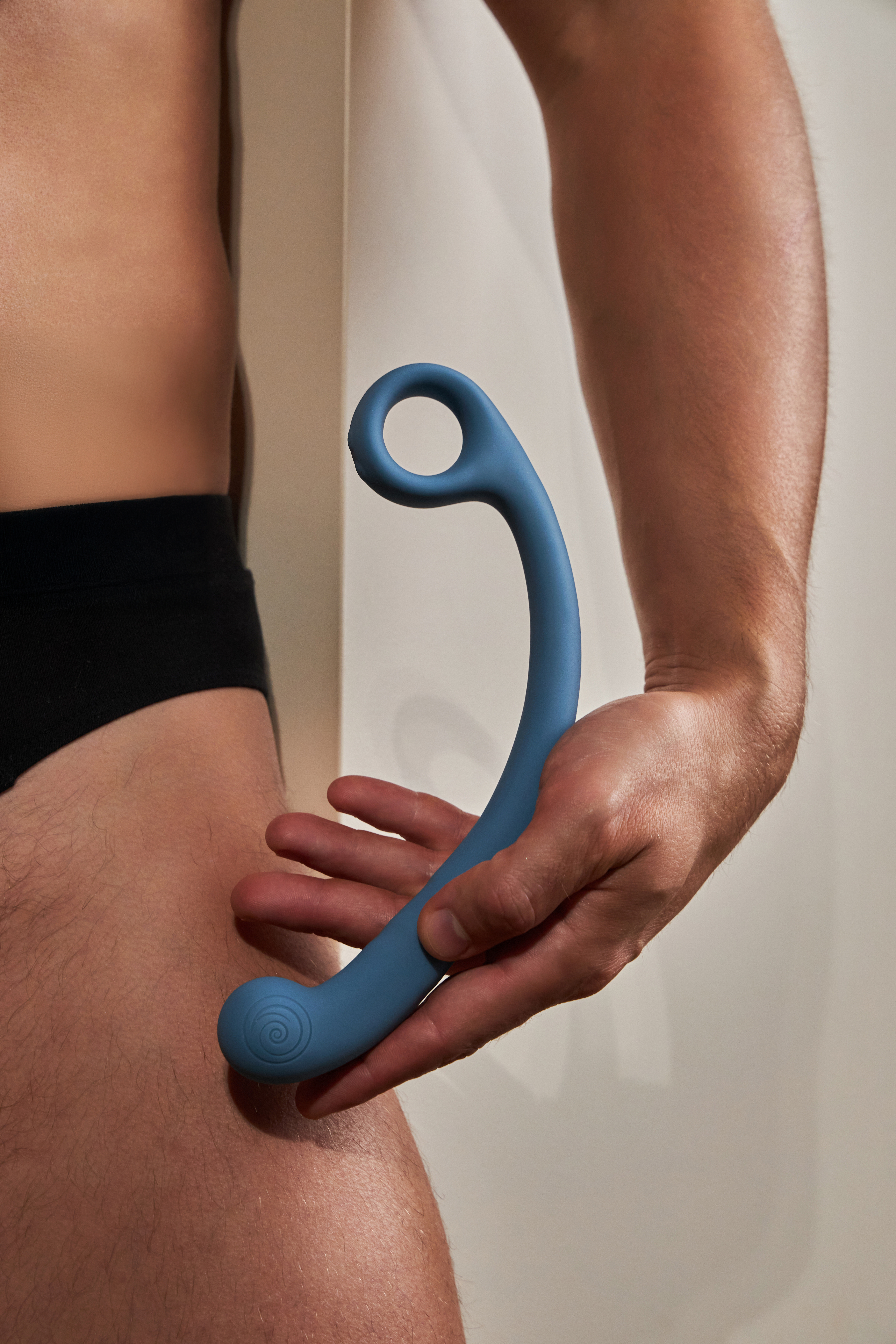 Универсальный вибромассажер SVibe Snail AXI Spot Wand, голубой