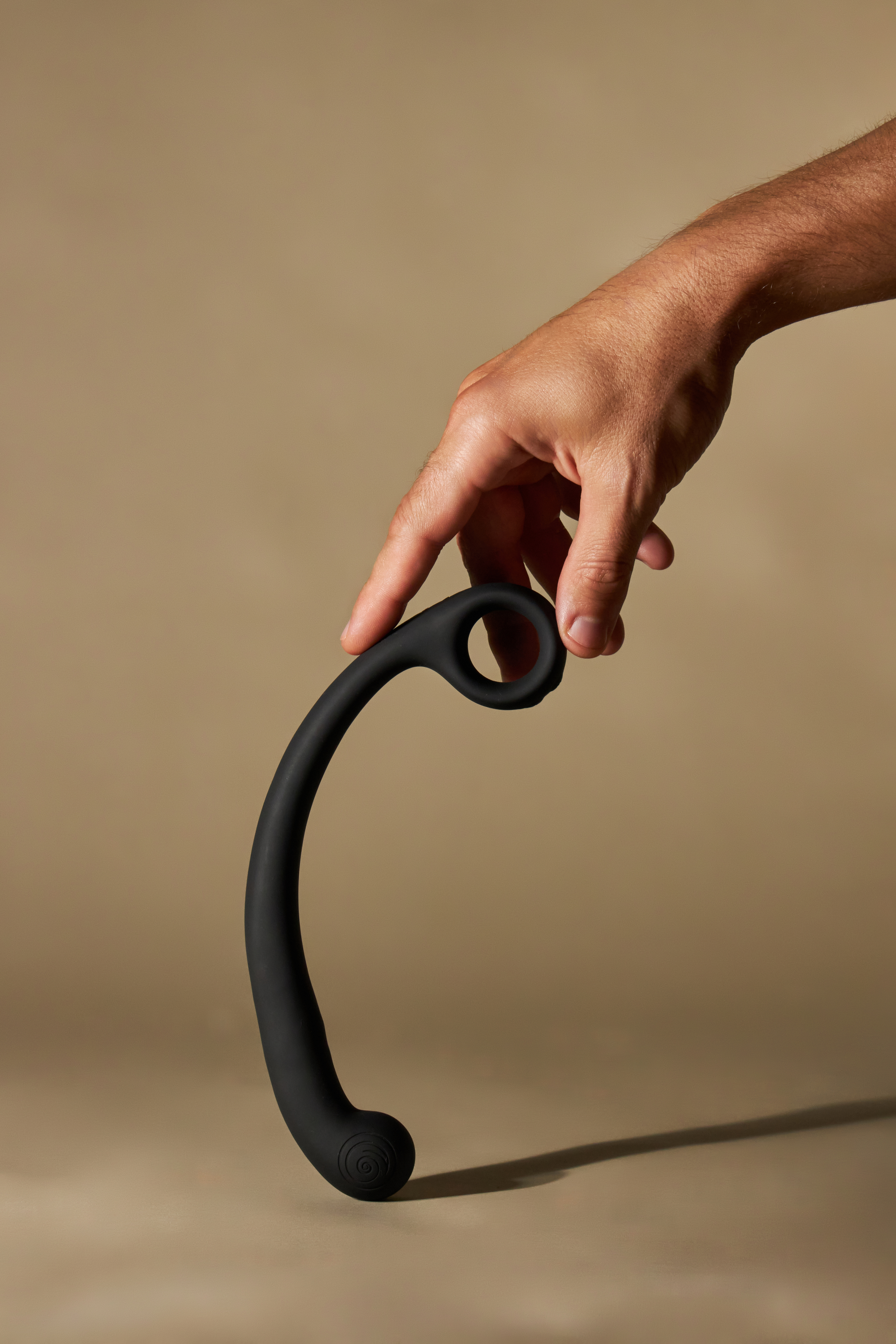 Универсальный вибромассажер SVibe Snail AXI Spot Wand, чёрный